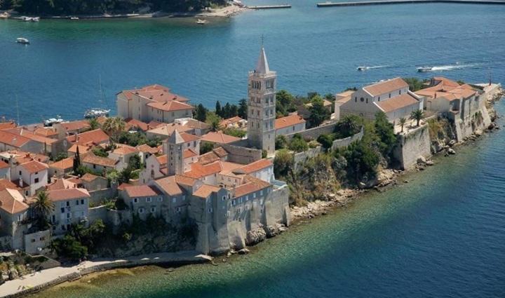 Mira Daire Barbat na Rabu Dış mekan fotoğraf
